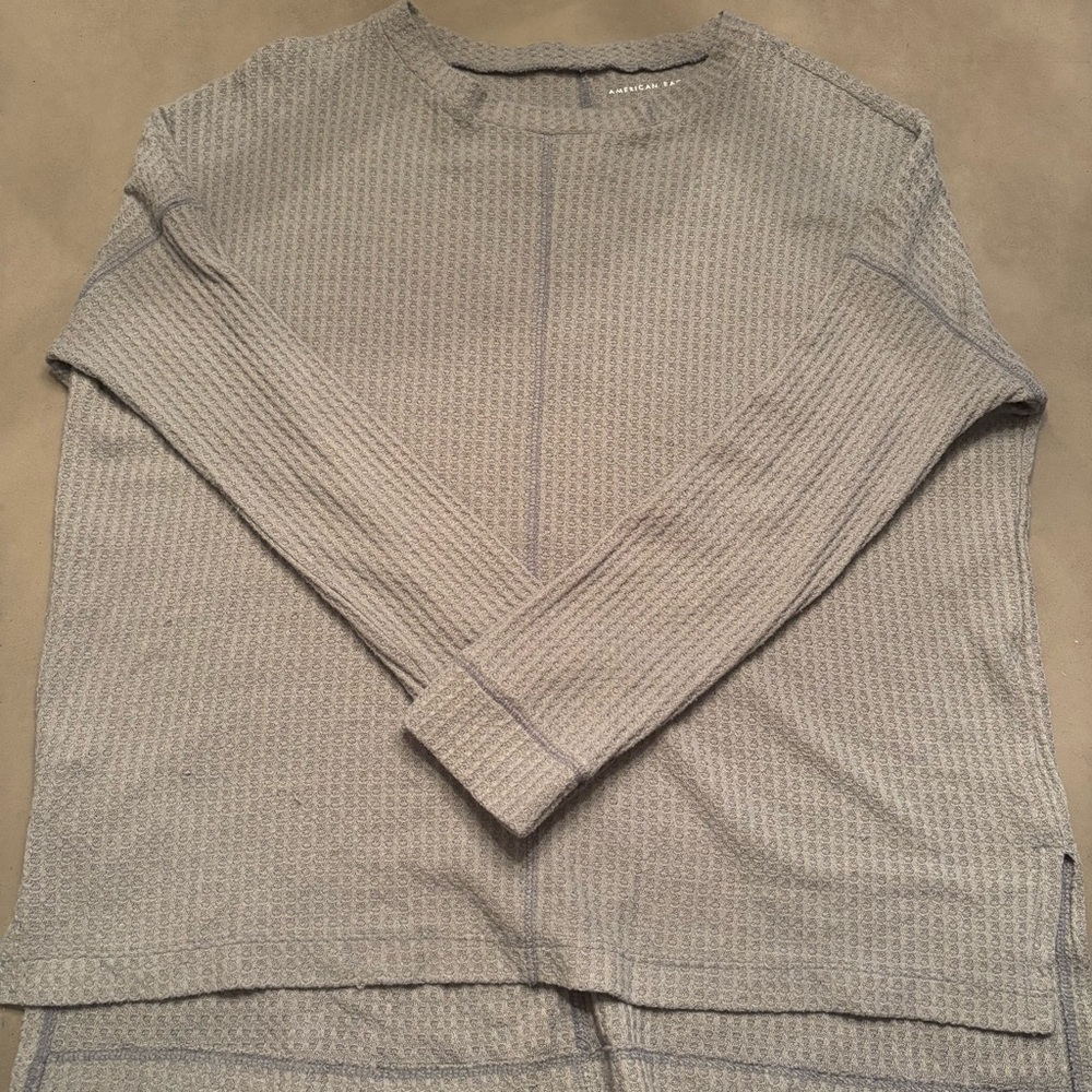 American Eagle waffle shirt